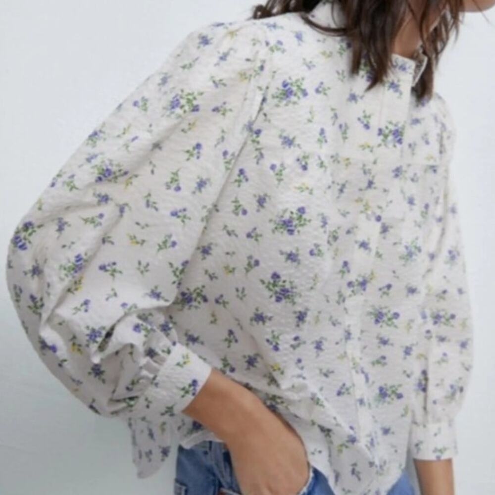 ZARA Cream Floral Short Sleeve Tee with Lavender Print